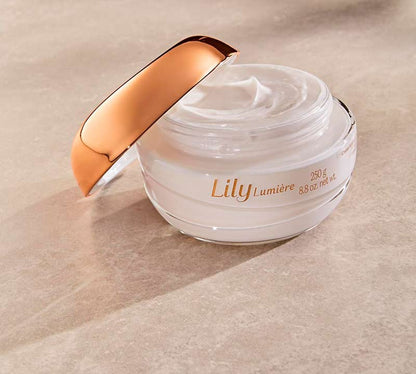 Lily lumière crème satinée hydratante 250g
